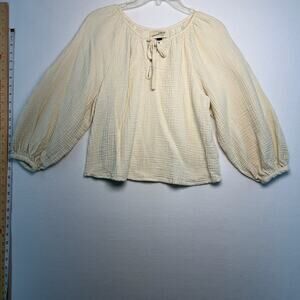 Universal Thread Cream XS peasant style cotton Blouse with Tie-Front